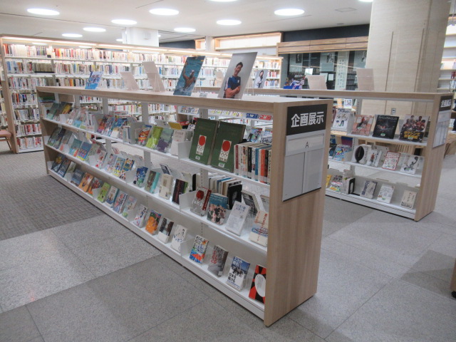 スポーツ関連図書の展示コーナーの画像2